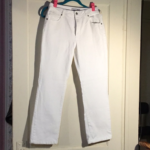 Chicos jeans white sz 1 short 28” inseam 15” side to side for waist. - Picture 3 of 3